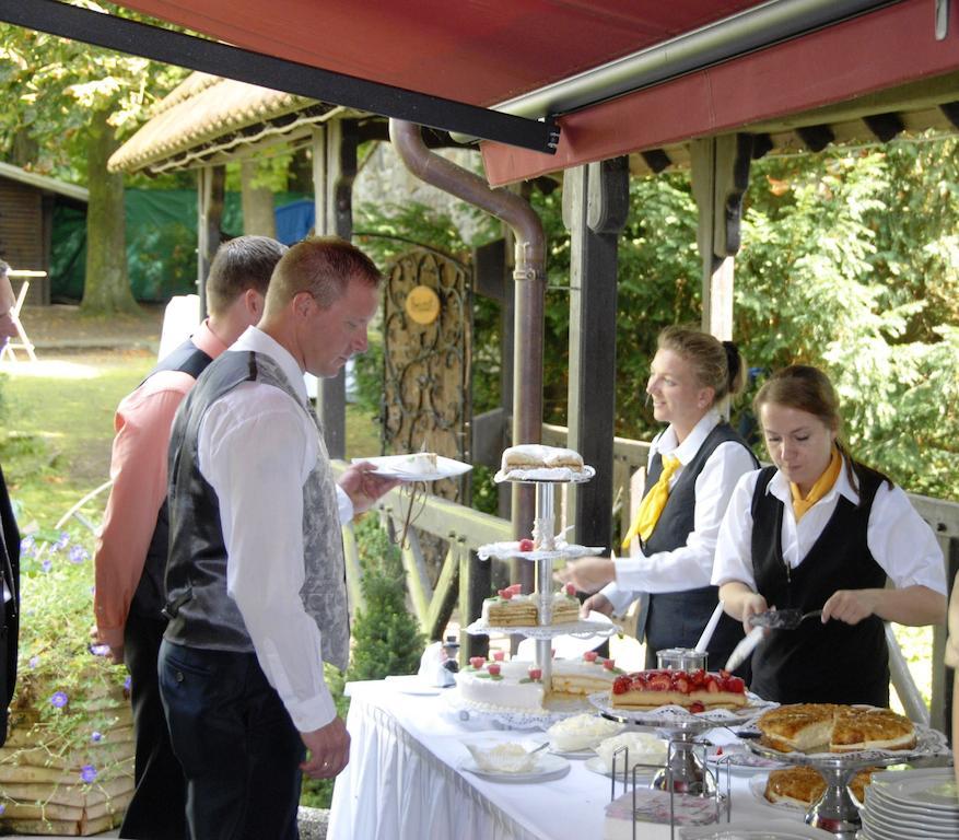 Hotel & Gastropark Loemuhle-Restaurant-Biergarten Marl Dış mekan fotoğraf